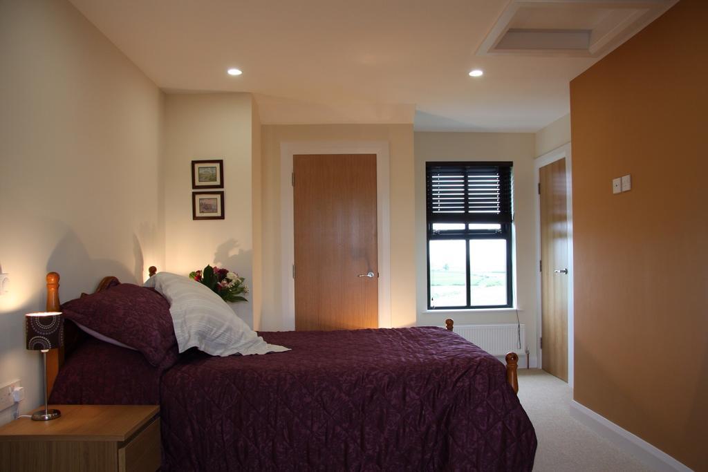 Bayview Farm Holiday Cottages Бушмилс Стая снимка
