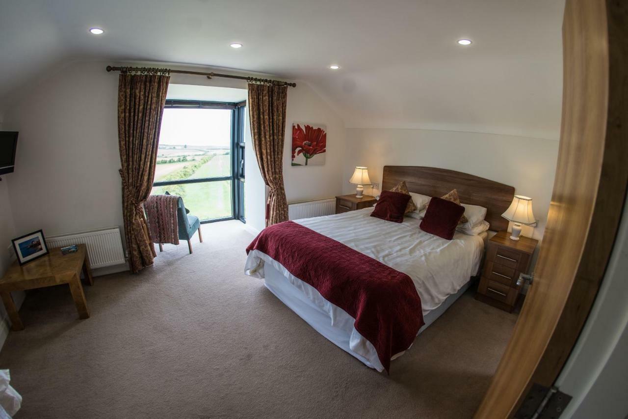 Bayview Farm Holiday Cottages Бушмилс Екстериор снимка